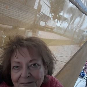 Meet your Posher, Joanne